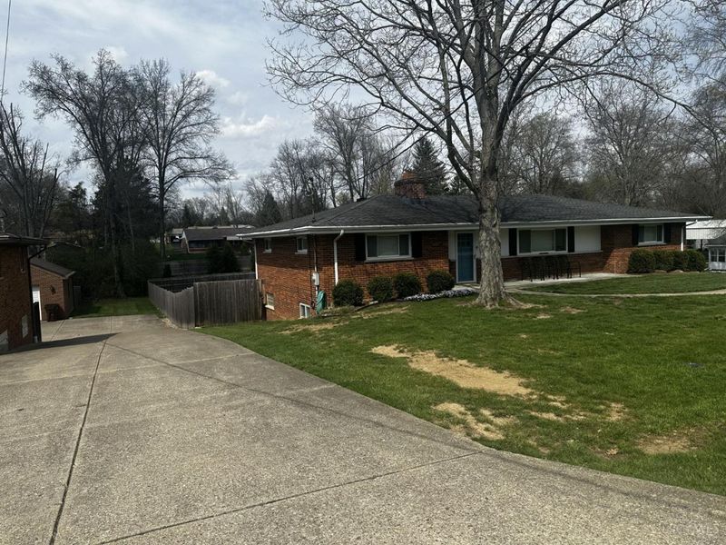 496 E Elm Drive, Pierce Twp, OH 45255 Photo 3