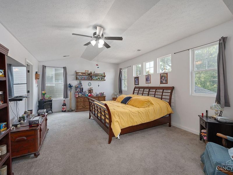 7389 Southside Avenue, Madeira, OH 45243 Photo 10