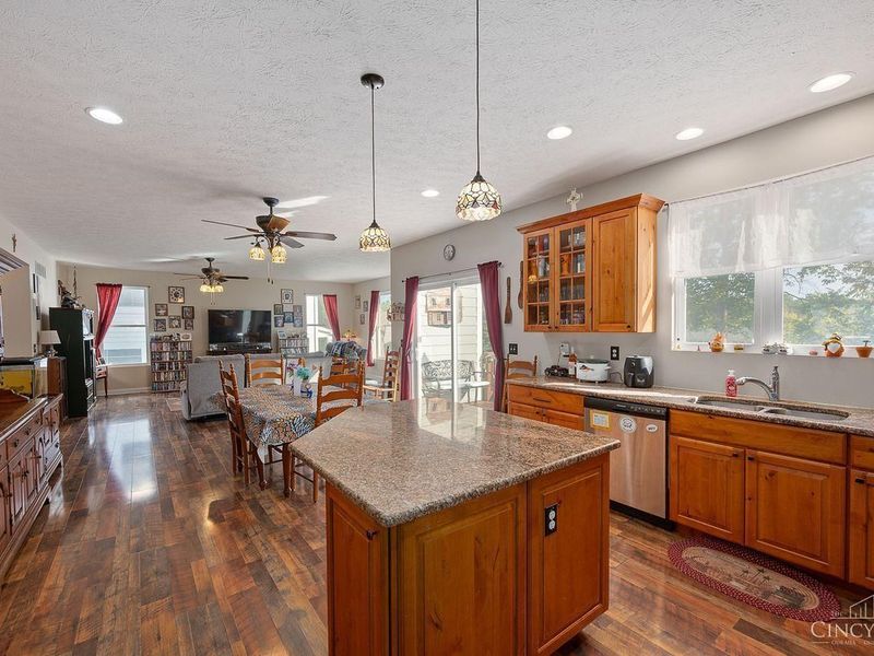 7389 Southside Avenue, Madeira, OH 45243 Photo 7