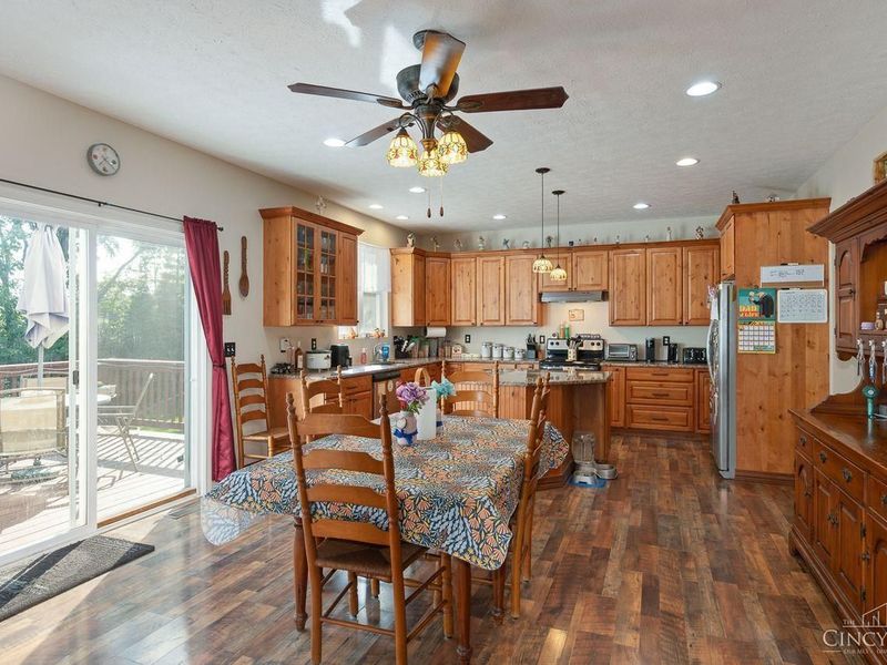 7389 Southside Avenue, Madeira, OH 45243 Photo 8