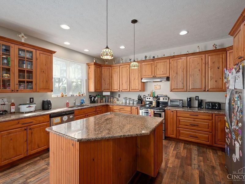 7389 Southside Avenue, Madeira, OH 45243 Photo 9