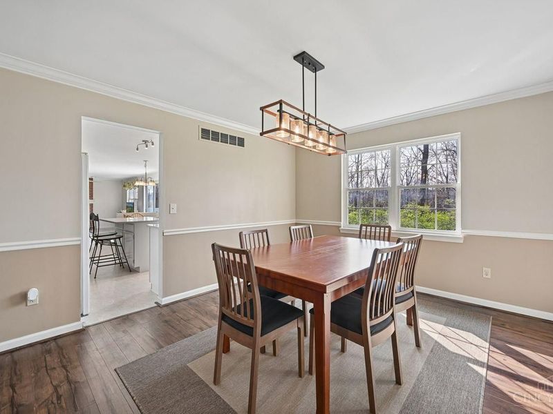 5984 Woodsbend Drive, Miami Twp, OH 45150 Photo 10