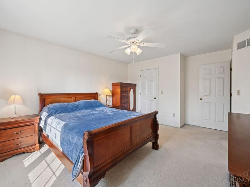 5984 Woodsbend Drive, Miami Twp, OH 45150 Photo 24