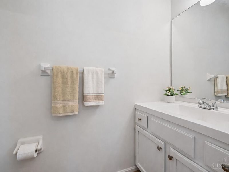 5984 Woodsbend Drive, Miami Twp, OH 45150 Photo 25