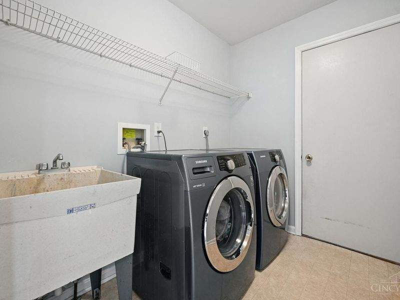 5984 Woodsbend Drive, Miami Twp, OH 45150 Photo 29