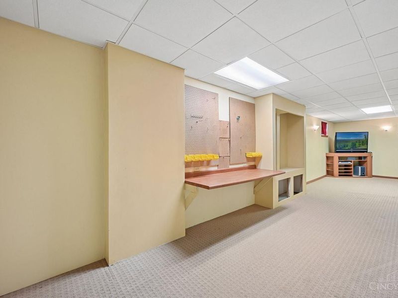 5984 Woodsbend Drive, Miami Twp, OH 45150 Photo 33