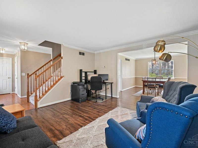 5984 Woodsbend Drive, Miami Twp, OH 45150 Photo 4