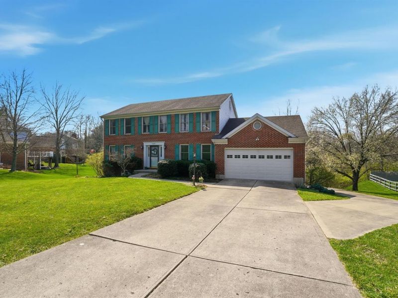 7269 Anderson Woods Drive, Anderson Twp, OH 45244 Photo 2