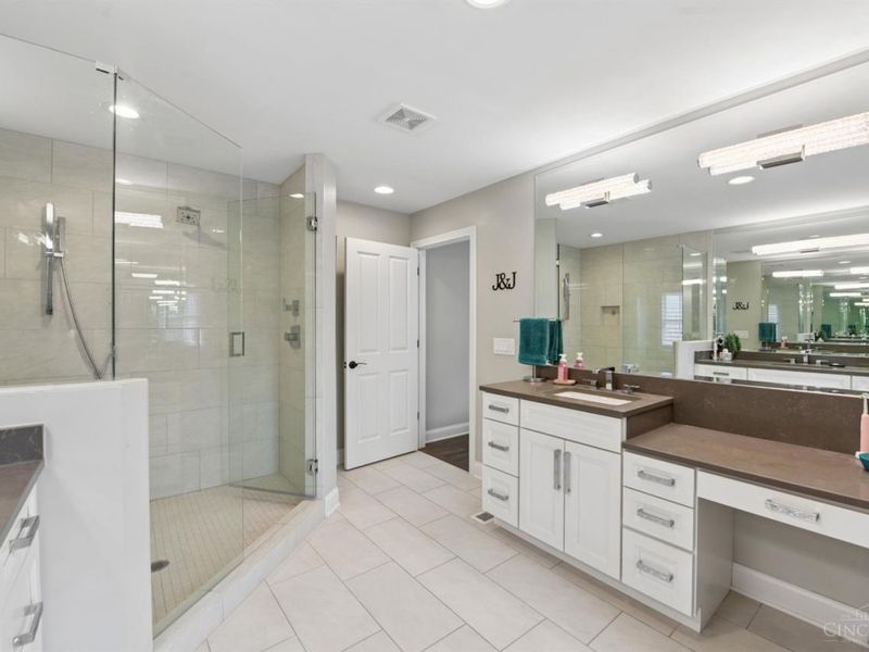 7913 Cooper Road, Montgomery, OH 45242 Photo 19