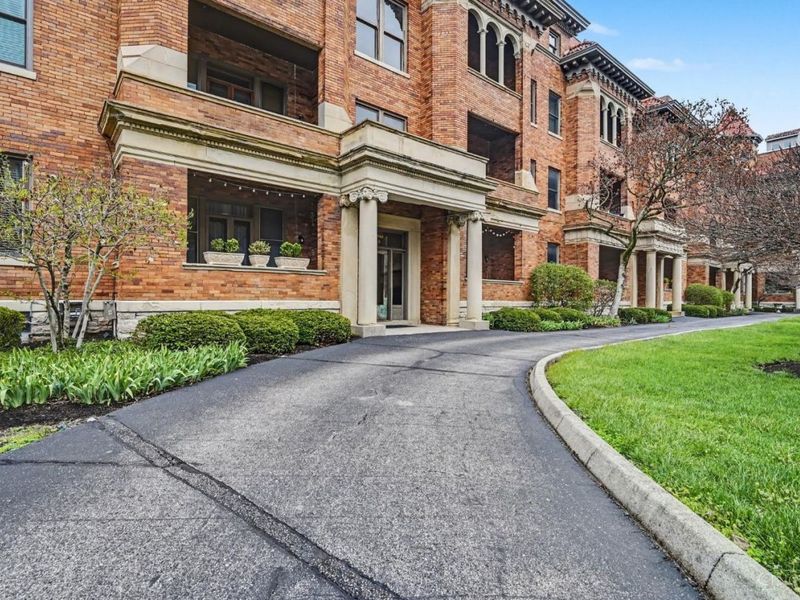 2356 Park Avenue, Unit 104A, Cincinnati, OH 45206 Photo 2