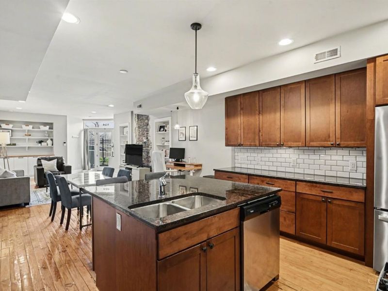 2356 Park Avenue, Unit 104A, Cincinnati, OH 45206 Photo 3