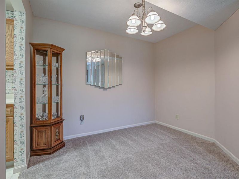 9620 Crosley Farm Drive, Unit 27, Colerain Township, OH 45251 Photo 11