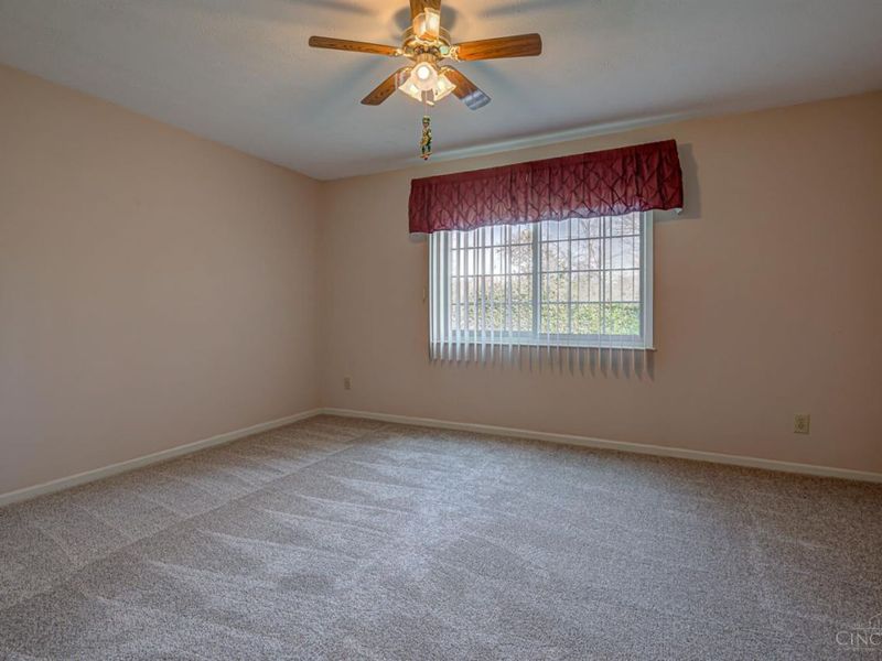 9620 Crosley Farm Drive, Unit 27, Colerain Township, OH 45251 Photo 16