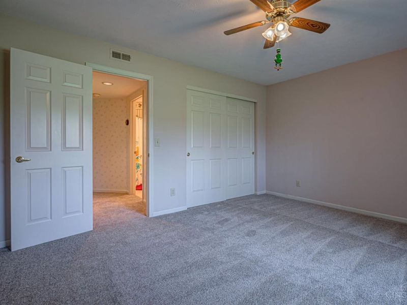 9620 Crosley Farm Drive, Unit 27, Colerain Township, OH 45251 Photo 17