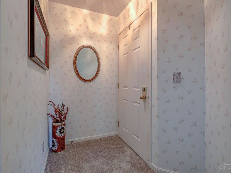 9620 Crosley Farm Drive, Unit 27, Colerain Township, OH 45251 Photo 3