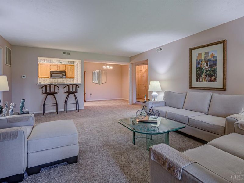 9620 Crosley Farm Drive, Unit 27, Colerain Township, OH 45251 Photo 7