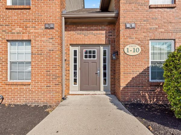 10555 Montgomery Road, Unit 5, Montgomery, OH 45242
