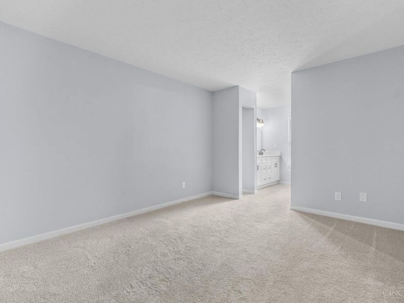 10555 Montgomery Road, Unit 5, Montgomery, OH 45242 Photo 13