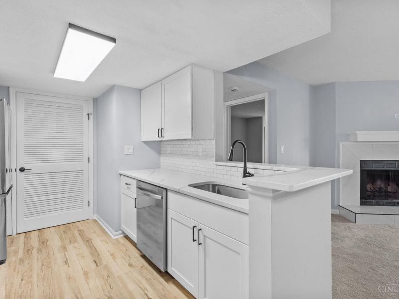 10555 Montgomery Road, Unit 5, Montgomery, OH 45242 Photo 5