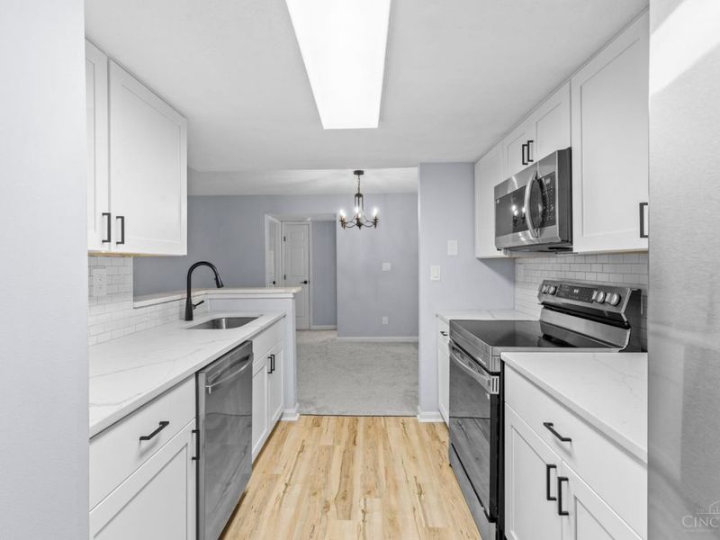 10555 Montgomery Road, Unit 5, Montgomery, OH 45242 Photo 7