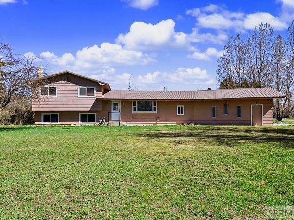 468 N 3421 E, LEWISVILLE, ID 83431