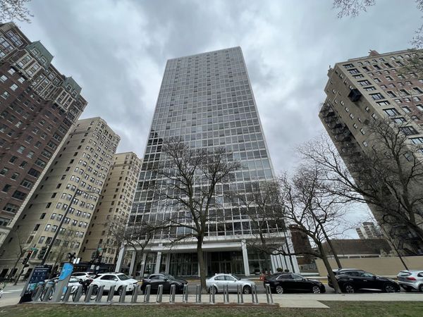 Unit 1001, Chicago, IL 60614