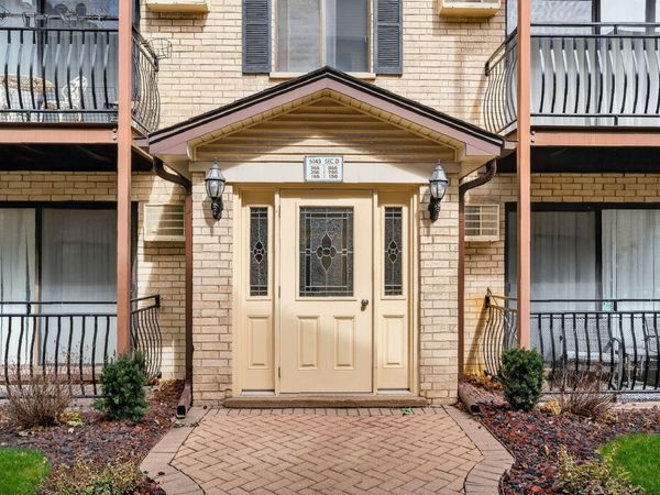 5143 N East River Road , Unit 355-D, Chicago, IL 60656