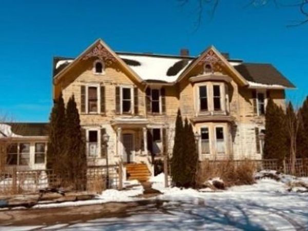 2520 N Main Street , Rockford, IL 61107