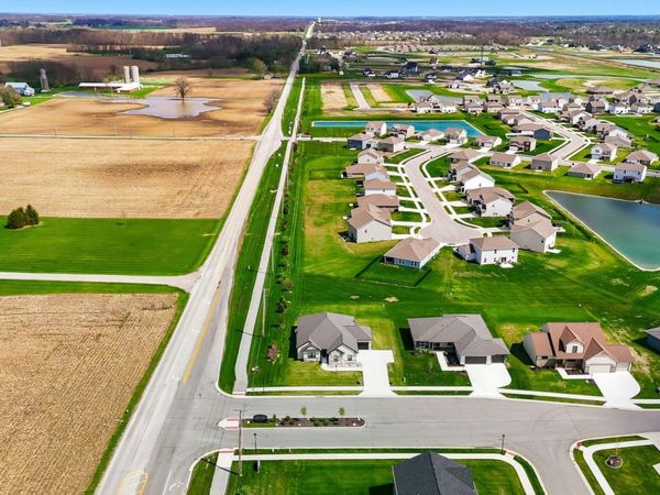 1572 Hager Way, Fort Wayne, IN 46818