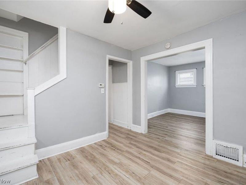 19307 Kildeer Avenue, Cleveland, OH 44119 Photo 12