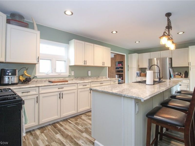 1913 Cloverbrook Drive , Mineral Ridge, OH 44440 Photo 10