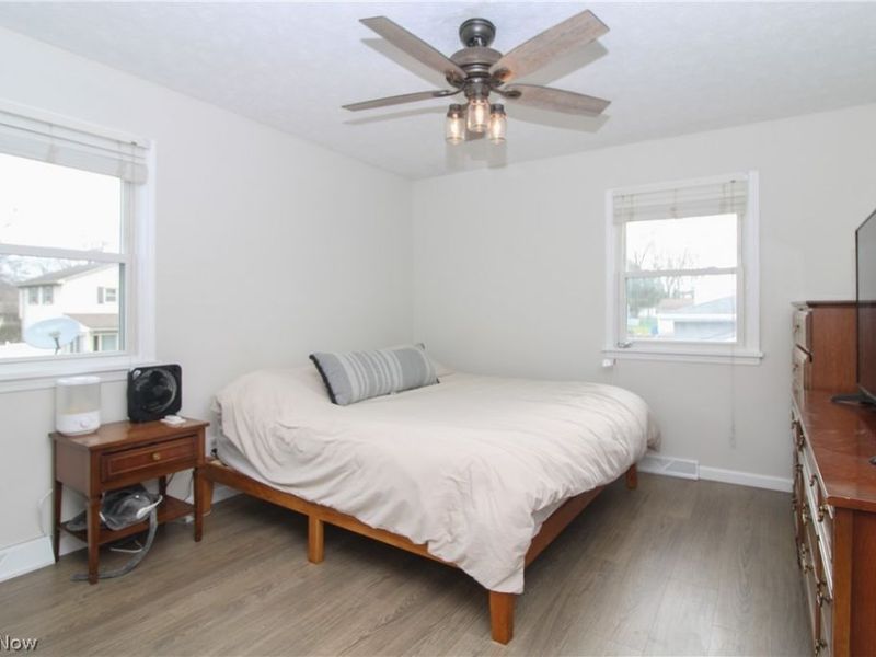 1913 Cloverbrook Drive , Mineral Ridge, OH 44440 Photo 13