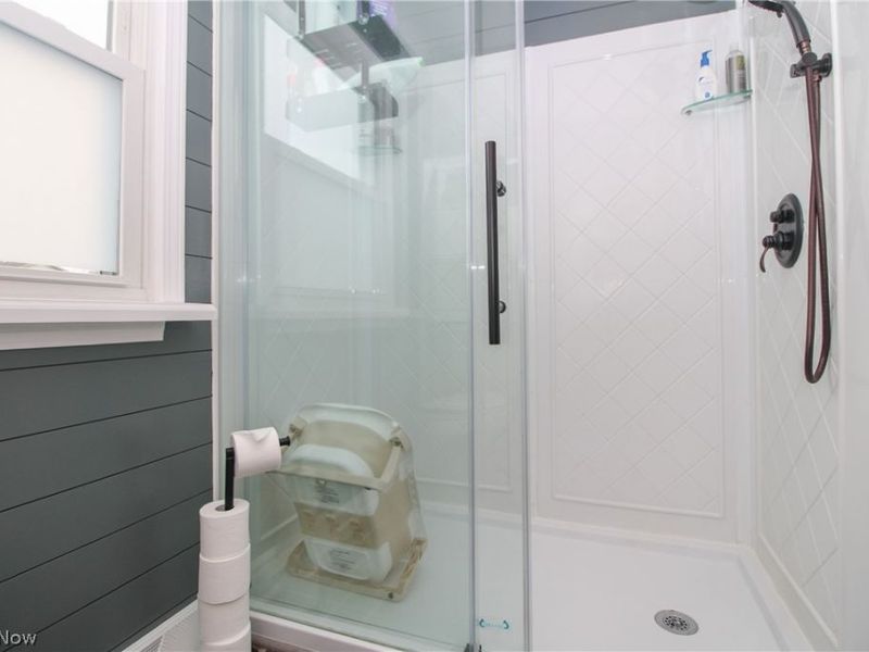 1913 Cloverbrook Drive , Mineral Ridge, OH 44440 Photo 22