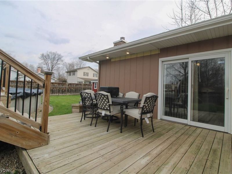 1913 Cloverbrook Drive , Mineral Ridge, OH 44440 Photo 3