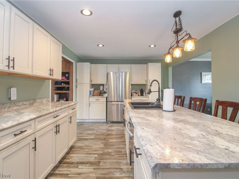 1913 Cloverbrook Drive , Mineral Ridge, OH 44440 Photo 9