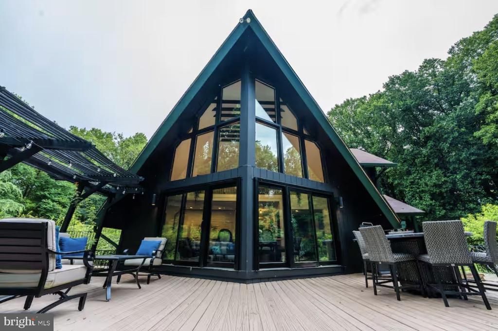 2744 Brooke Road , Stafford, VA 22554 Main Photo