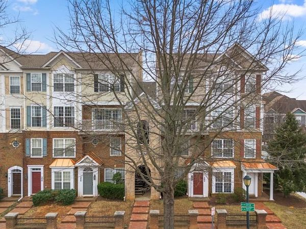 204 D FALLSGROVE BOULEVARD , Unit 20, ROCKVILLE, MD 20850