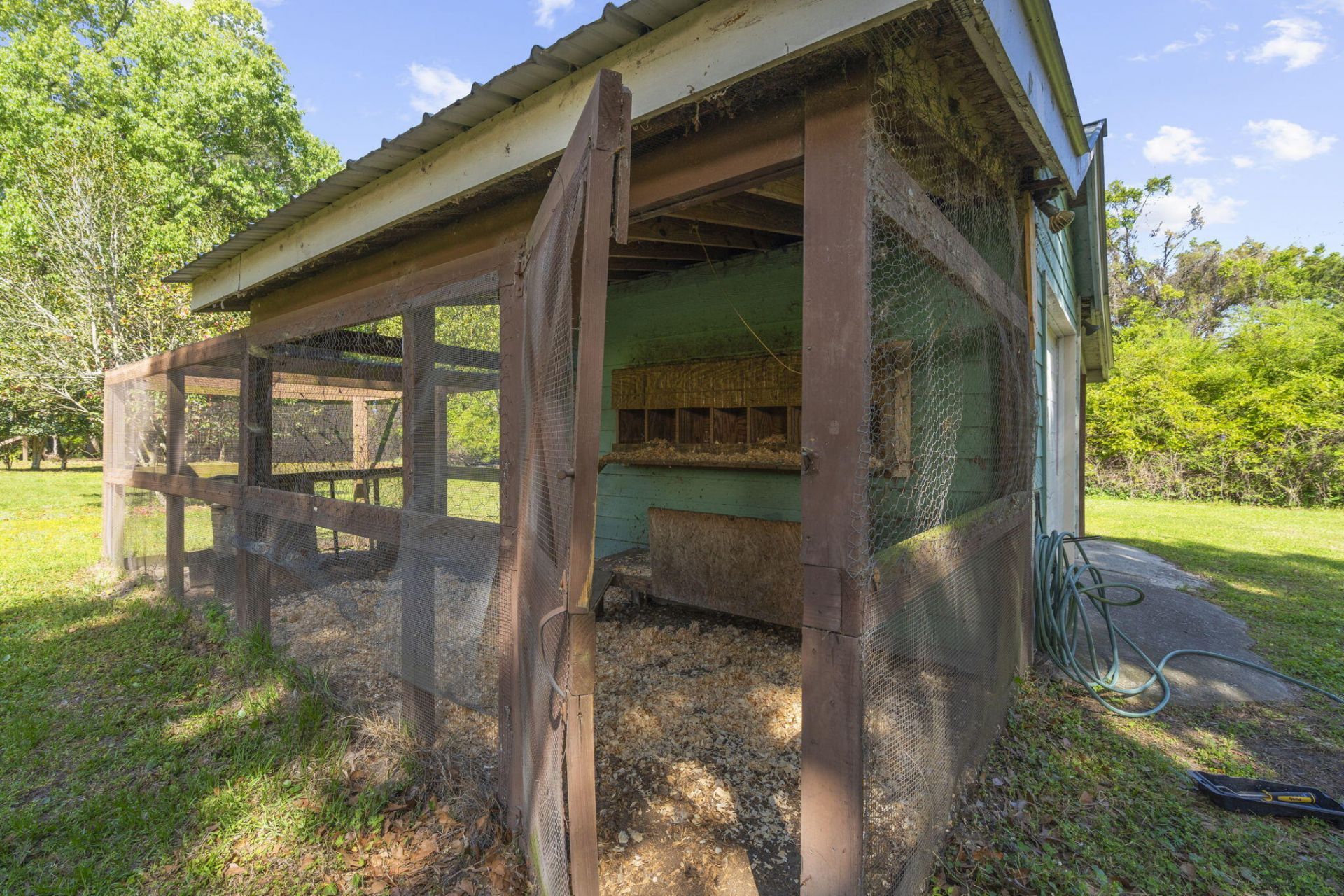 4317 Highway 165 Photo 21