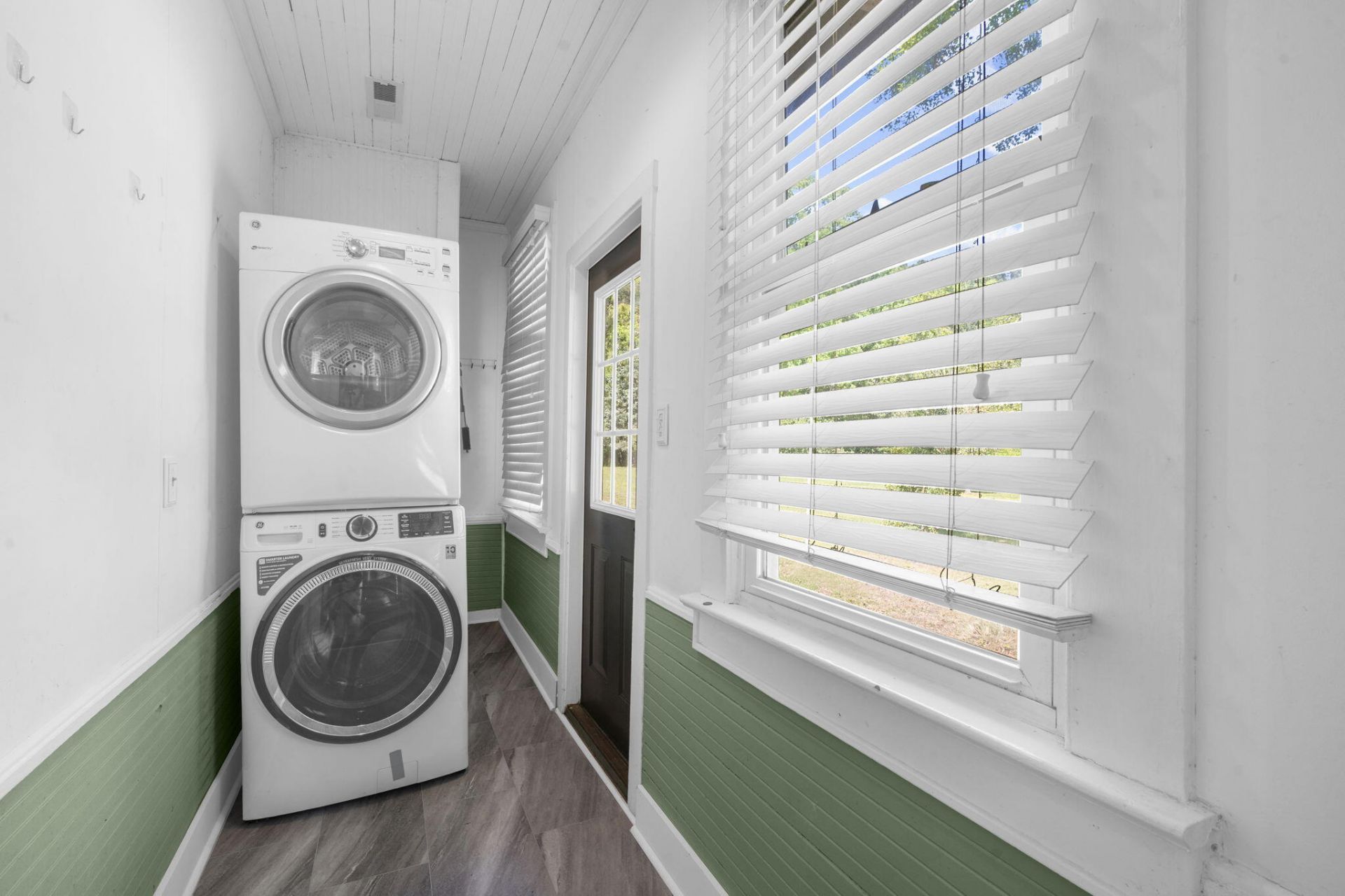 4317 Highway 165 Photo 34