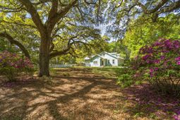 4317 Highway 165 photo 4