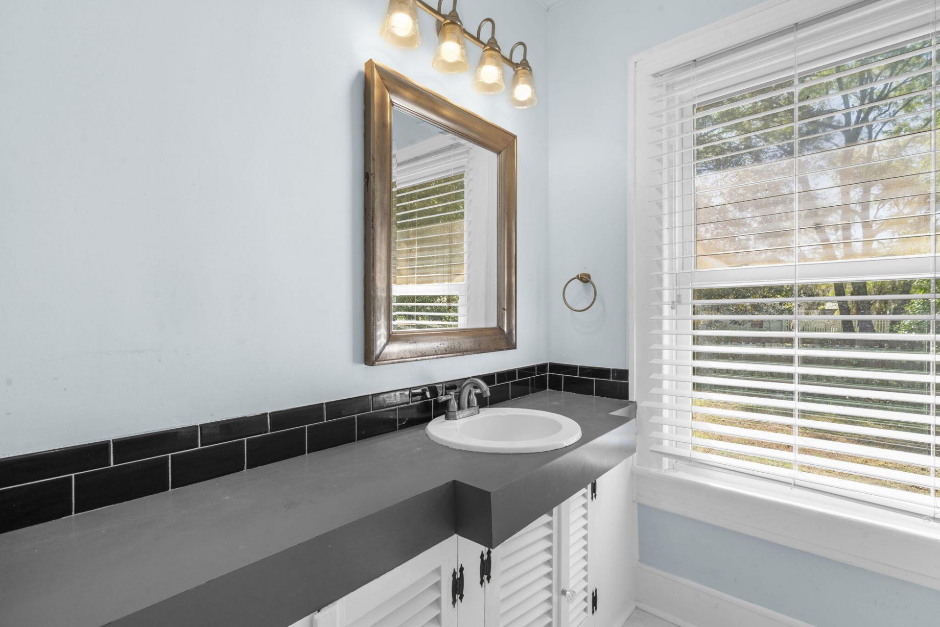 4317 Highway 165 Photo 40