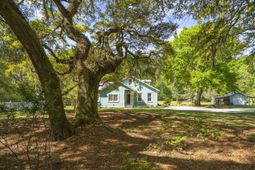 4317 Highway 165 photo 4