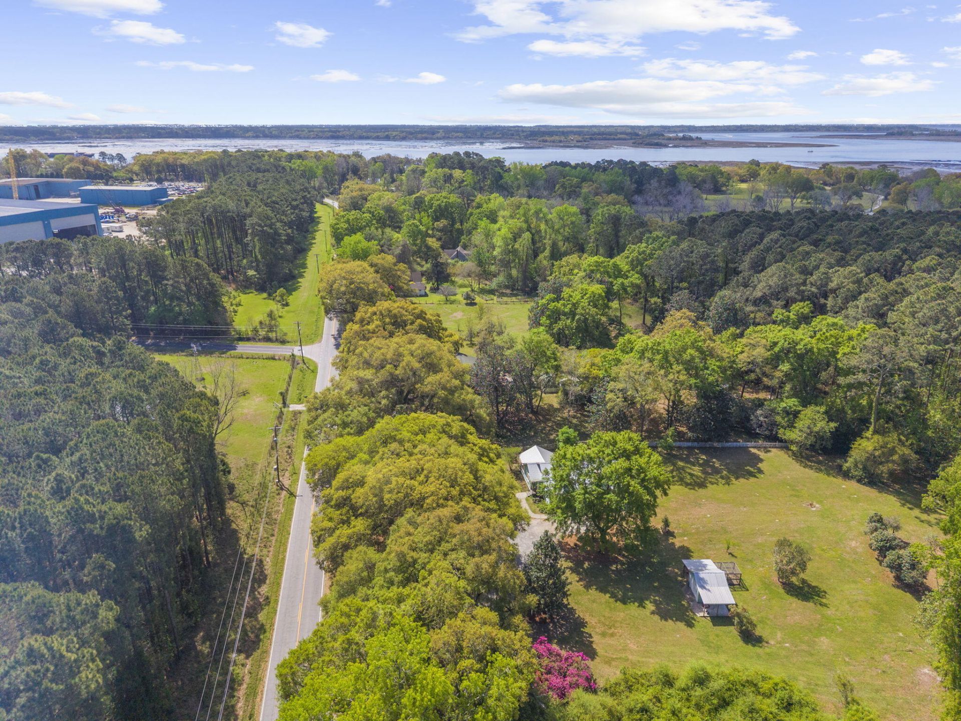 4317 Highway 165 Photo 57