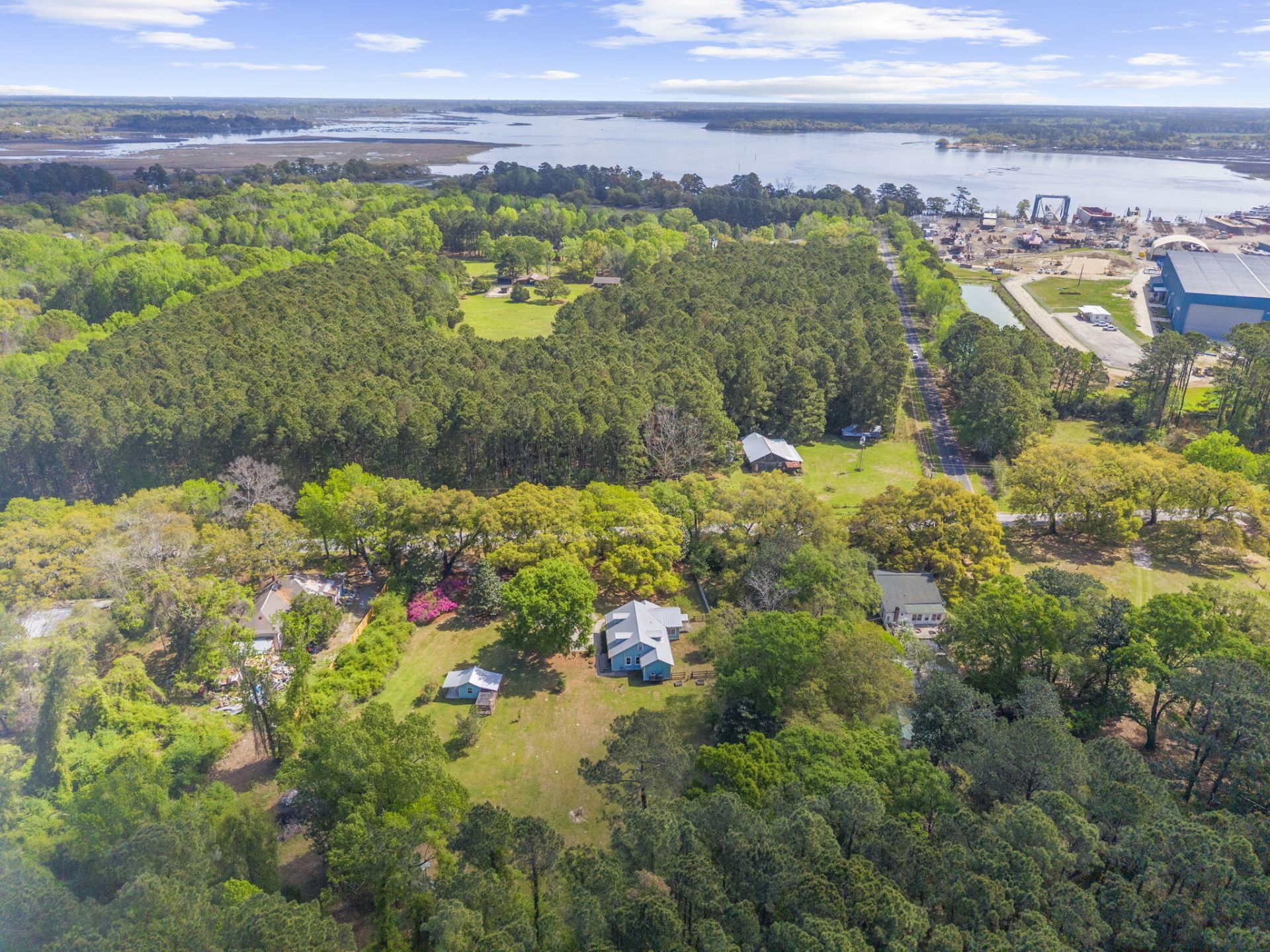 4317 Highway 165 Photo 60