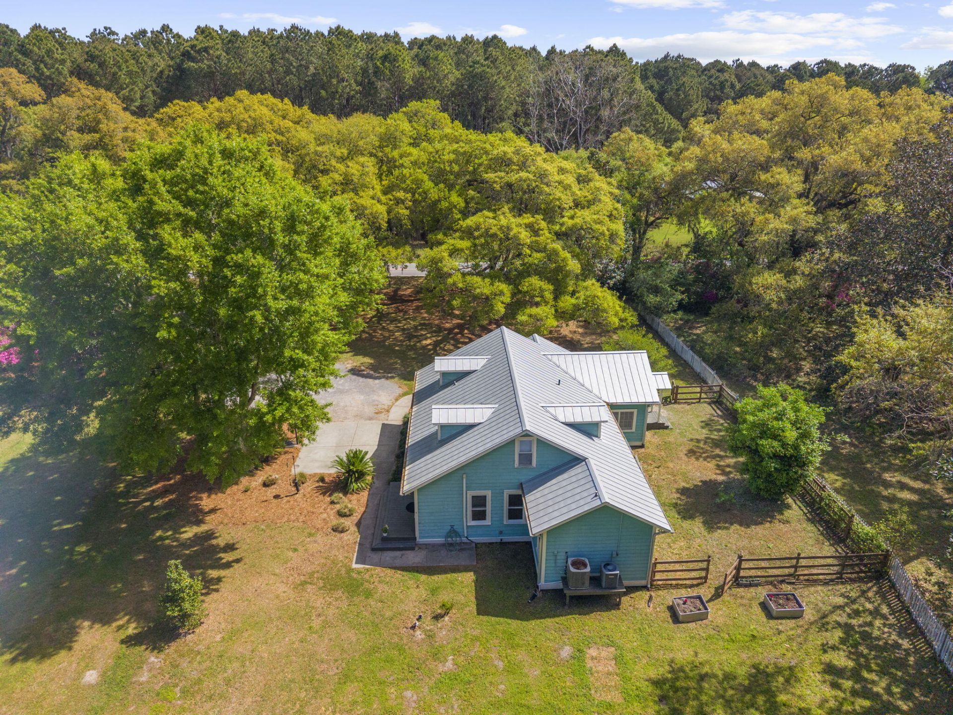 4317 Highway 165 Photo 65