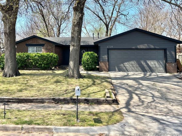 2728 S 116th East Avenue, Tulsa, OK 74129