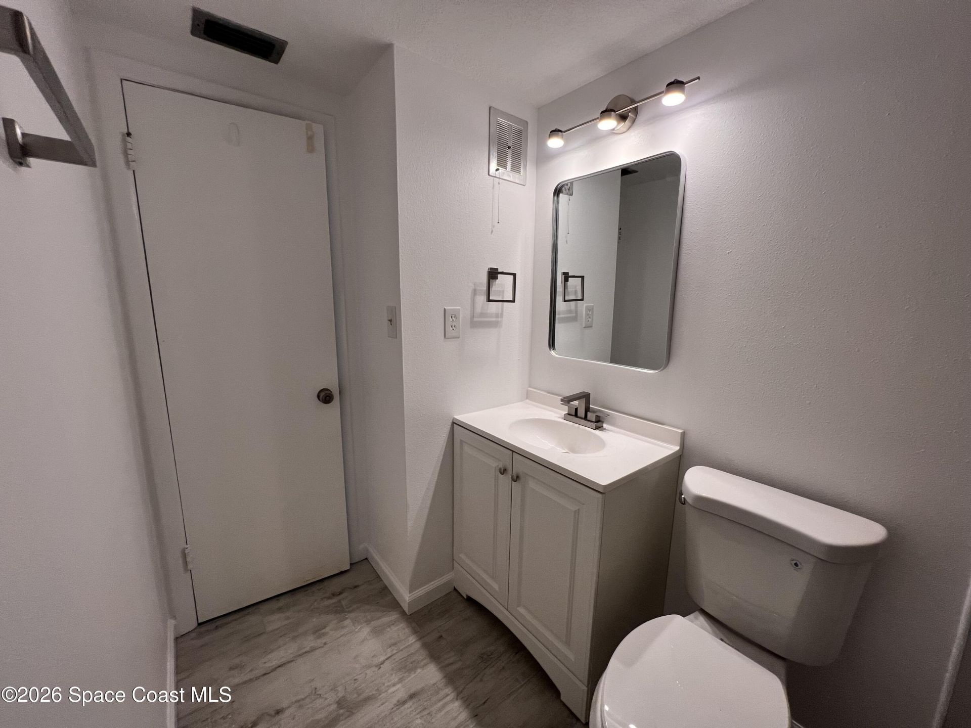 8401 N Atlantic Avenue, Unit H9, Cape Canaveral, FL 32920 Photo