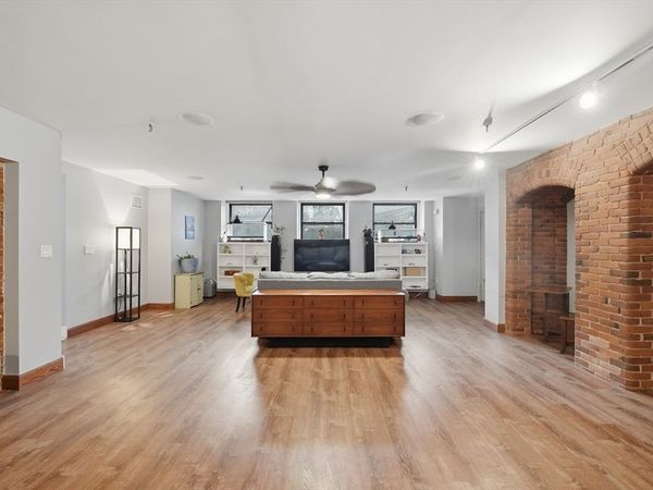 235 State St, Unit 111, Springfield, MA 01103