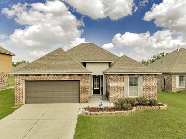 8839 Black Birch Ave, Zachary, LA 70791