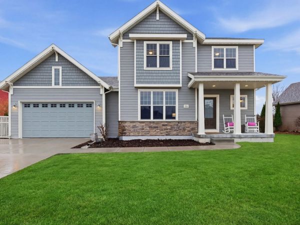 601 White Tail Drive, Sun Prairie, WI 53590